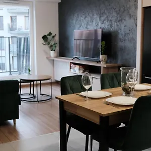 Space And More, Dmowskiego - 20 Minut Do Rynku, Self Check-in 24h, Parking , Wrocław Polska
