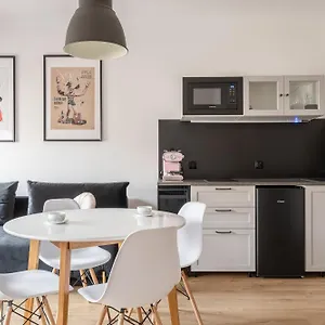 Rentplanet - Cybulskiego Ii , Wrocław Polska